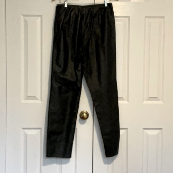 Danier Leather Pants in Size 12 - Picture 2 of 4